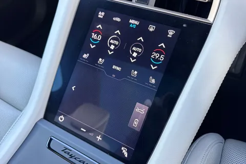 YL71KYK Porsche Taycan Performance Plus 93.4kWh Turbo S Auto 4WD 4dr (11kW Charger) Thumbnail #23