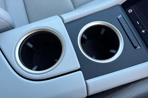 YL71KYK Porsche Taycan Performance Plus 93.4kWh Turbo S Auto 4WD 4dr (11kW Charger) Thumbnail #41