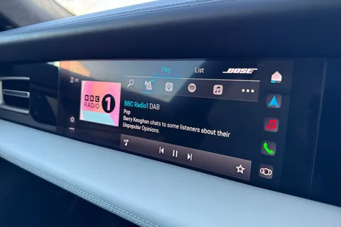 YL71KYK Porsche Taycan Performance Plus 93.4kWh Turbo S Auto 4WD 4dr (11kW Charger) Thumbnail #45