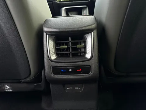  CUPRA Terramar 1.5 eHybrid 25.8kWh Tribe Edition DSG Euro 6 (s/s) 5dr Thumbnail #35