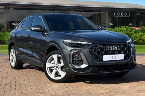 Audi Q5 2.0 TDI S line Sportback S Tronic quattro Euro 6 (s/s) 5dr Thumbnail #2