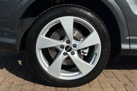 Audi Q5 2.0 TDI S line Sportback S Tronic quattro Euro 6 (s/s) 5dr Thumbnail #10
