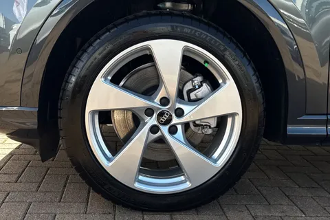 Audi Q5 2.0 TDI S line Sportback S Tronic quattro Euro 6 (s/s) 5dr Thumbnail #12