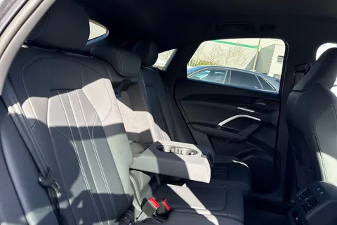 Audi Q5 2.0 TDI S line Sportback S Tronic quattro Euro 6 (s/s) 5dr Thumbnail #43