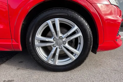 10 of 63 for Audi Q3 2.0 TDI S line Edition S Tronic quattro Euro 6 (s/s) 5dr