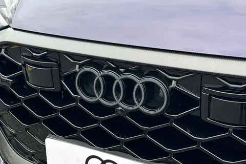 Audi RS Q8 4.0 TFSI V8 Performance Carbon Vorsprung Tiptronic quattro Euro 6 (s/s) 5dr Thumbnail #24