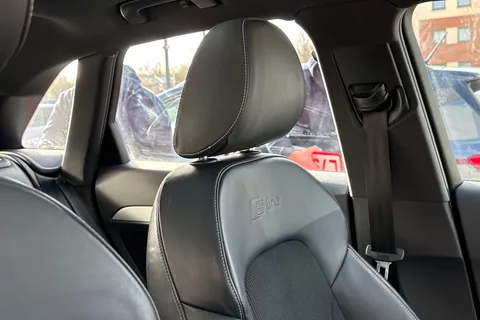 37 of 63 for Audi Q3 2.0 TDI S line Edition S Tronic quattro Euro 6 (s/s) 5dr