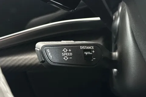 Audi RS Q8 4.0 TFSI V8 Performance Carbon Vorsprung Tiptronic quattro Euro 6 (s/s) 5dr Thumbnail #42