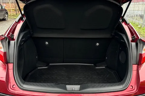 RE18BGF Toyota C-Hr 1.8 VVT-h Red Edition CVT Euro 6 (s/s) 5dr Thumbnail #8