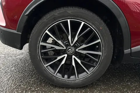 RE18BGF Toyota C-Hr 1.8 VVT-h Red Edition CVT Euro 6 (s/s) 5dr Thumbnail #12