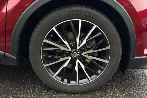 RE18BGF Toyota C-Hr 1.8 VVT-h Red Edition CVT Euro 6 (s/s) 5dr Thumbnail #14
