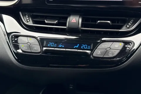 RE18BGF Toyota C-Hr 1.8 VVT-h Red Edition CVT Euro 6 (s/s) 5dr Thumbnail #23