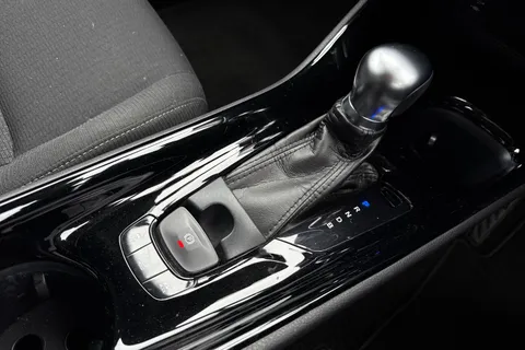 RE18BGF Toyota C-Hr 1.8 VVT-h Red Edition CVT Euro 6 (s/s) 5dr Thumbnail #24