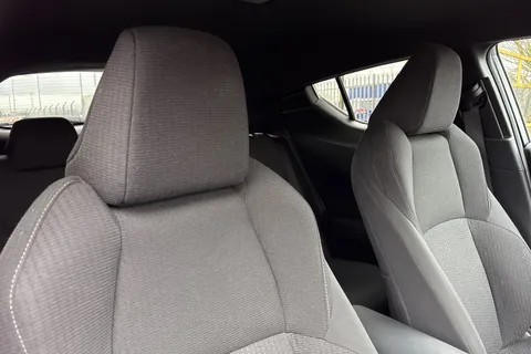 RE18BGF Toyota C-Hr 1.8 VVT-h Red Edition CVT Euro 6 (s/s) 5dr Thumbnail #25