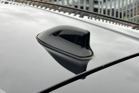 RE18BGF Toyota C-Hr 1.8 VVT-h Red Edition CVT Euro 6 (s/s) 5dr Thumbnail #28