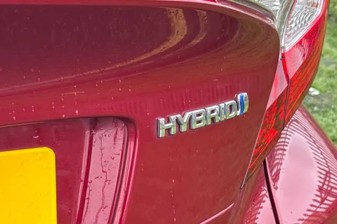 RE18BGF Toyota C-Hr 1.8 VVT-h Red Edition CVT Euro 6 (s/s) 5dr Thumbnail #31