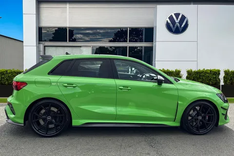 SA23ZWN Audi RS 3 2.5 TFSI Carbon Black Sportback S Tronic quattro Euro 6 (s/s) 5dr Thumbnail #3