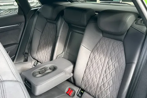 SA23ZWN Audi RS 3 2.5 TFSI Carbon Black Sportback S Tronic quattro Euro 6 (s/s) 5dr Thumbnail #19