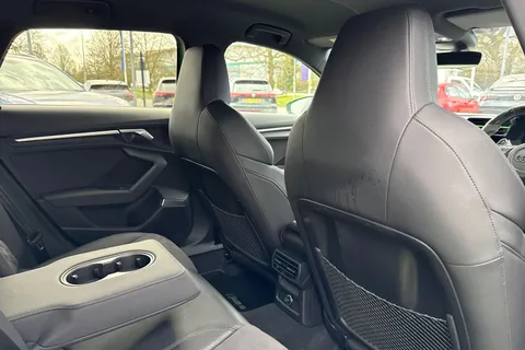 SA23ZWN Audi RS 3 2.5 TFSI Carbon Black Sportback S Tronic quattro Euro 6 (s/s) 5dr Thumbnail #41