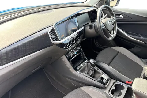 SH22ECE Vauxhall Grandland 1.2 Turbo GS Line Euro 6 (s/s) 5dr Thumbnail #10