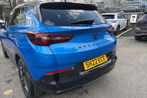 SH22ECE Vauxhall Grandland 1.2 Turbo GS Line Euro 6 (s/s) 5dr Thumbnail #17