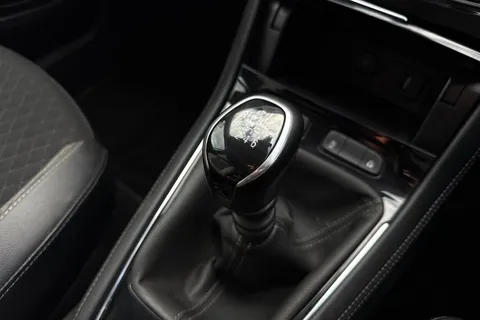 SH22ECE Vauxhall Grandland 1.2 Turbo GS Line Euro 6 (s/s) 5dr Thumbnail #21