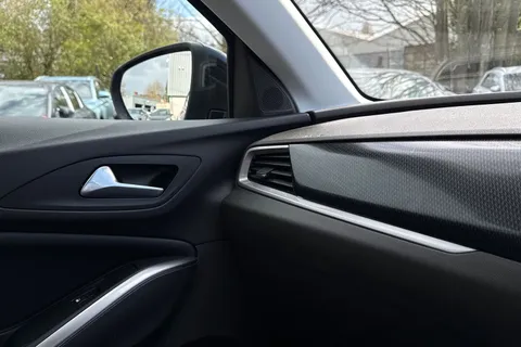 SH22ECE Vauxhall Grandland 1.2 Turbo GS Line Euro 6 (s/s) 5dr Thumbnail #38