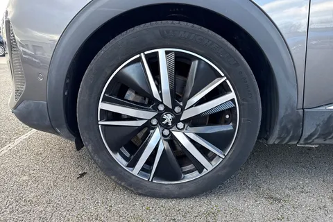 NG71BSZ PEUGEOT 3008 1.6 13.2kWh GT e-EAT 4WD Euro 6 (s/s) 5dr Thumbnail #14