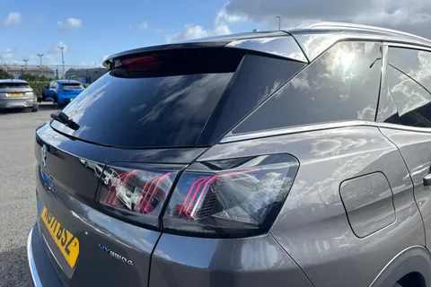 NG71BSZ PEUGEOT 3008 1.6 13.2kWh GT e-EAT 4WD Euro 6 (s/s) 5dr Thumbnail #33