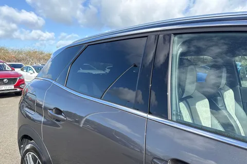 NG71BSZ PEUGEOT 3008 1.6 13.2kWh GT e-EAT 4WD Euro 6 (s/s) 5dr Thumbnail #37