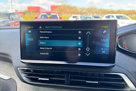 NG71BSZ PEUGEOT 3008 1.6 13.2kWh GT e-EAT 4WD Euro 6 (s/s) 5dr Thumbnail #49