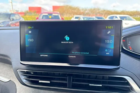 NG71BSZ PEUGEOT 3008 1.6 13.2kWh GT e-EAT 4WD Euro 6 (s/s) 5dr Thumbnail #51