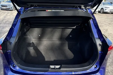 KE73UTZ Nissan Qashqai 1.3 DIG-T MHEV Acenta Premium XTRON Euro 6 (s/s) 5dr Thumbnail #11