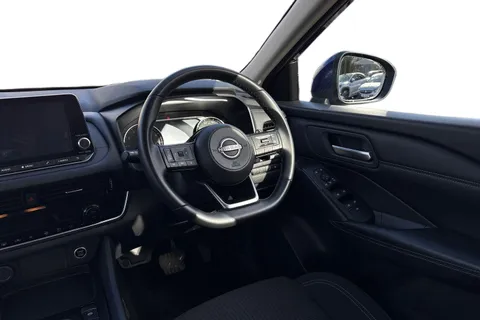 KE73UTZ Nissan Qashqai 1.3 DIG-T MHEV Acenta Premium XTRON Euro 6 (s/s) 5dr Thumbnail #14