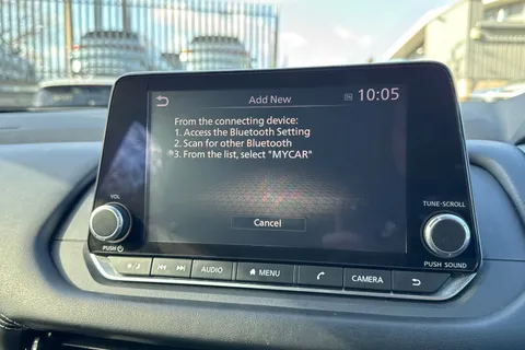 KE73UTZ Nissan Qashqai 1.3 DIG-T MHEV Acenta Premium XTRON Euro 6 (s/s) 5dr Thumbnail #31