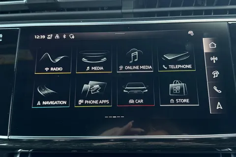 17 of 66 for Audi Q7 SUV Black Edition TFSI quattro 340 PS tiptronic