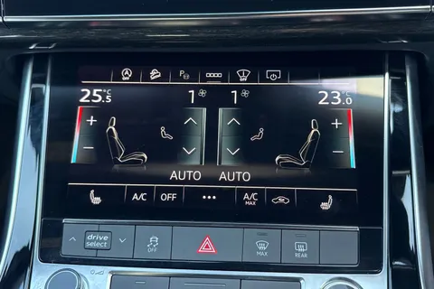 22 of 66 for Audi Q7 SUV Black Edition TFSI quattro 340 PS tiptronic