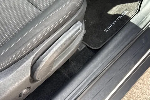 LG21WDT Kia Sportage 1.6 GDi 2 Euro 6 (s/s) 5dr Thumbnail #39