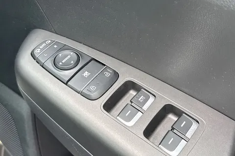 LG21WDT Kia Sportage 1.6 GDi 2 Euro 6 (s/s) 5dr Thumbnail #40