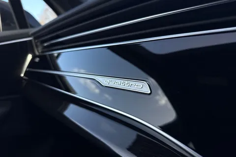 48 of 66 for Audi Q7 SUV Black Edition TFSI quattro 340 PS tiptronic