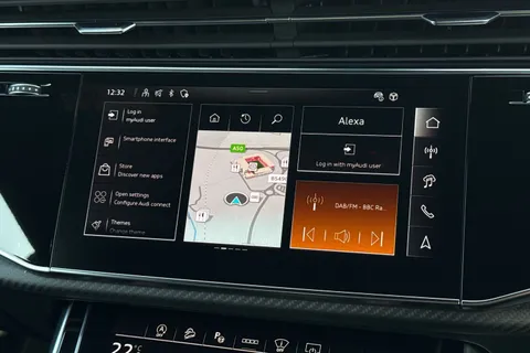 30 of 60 for Audi RS Q8 SUV performance Carbon Black 640 PS tiptronic