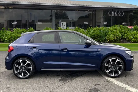 PX75XPB Audi A1 Black Edition 30 TFSI  116 PS 6-speed Thumbnail #4