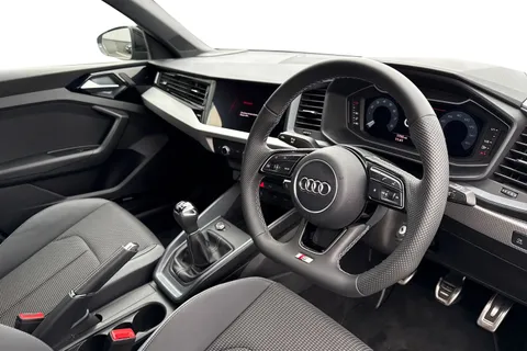 PX75XPB Audi A1 Black Edition 30 TFSI  116 PS 6-speed Thumbnail #14