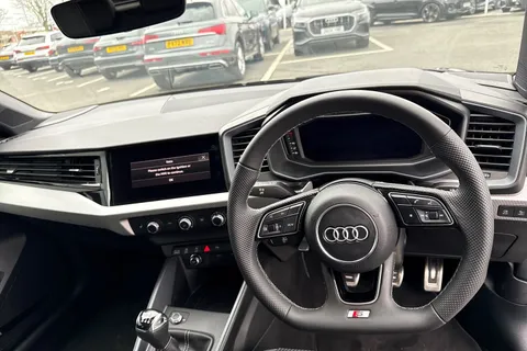 PX75XPB Audi A1 Black Edition 30 TFSI  116 PS 6-speed Thumbnail #18