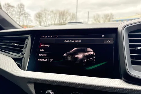 PX75XPB Audi A1 Black Edition 30 TFSI  116 PS 6-speed Thumbnail #57