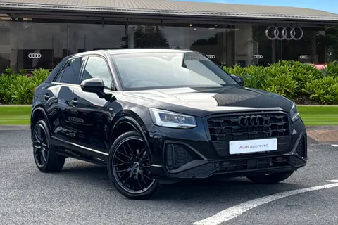 PX75WKF Audi Q2 Black Edition 35 TFSI  150 PS S tronic Thumbnail #2