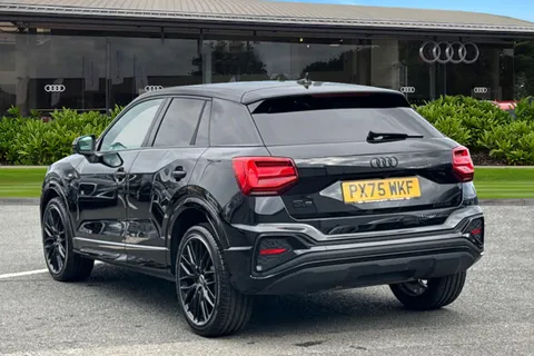 PX75WKF Audi Q2 Black Edition 35 TFSI  150 PS S tronic Thumbnail #3
