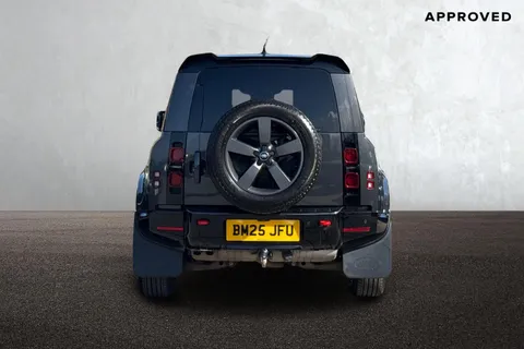 BM25JFU Land Rover Defender 90 3.0 D250 MHEV X-Dynamic SE Hard Top SUV 3dr Diesel Auto 4WD SWB Euro 6 (s/s) (250 ps) Thumbnail #7