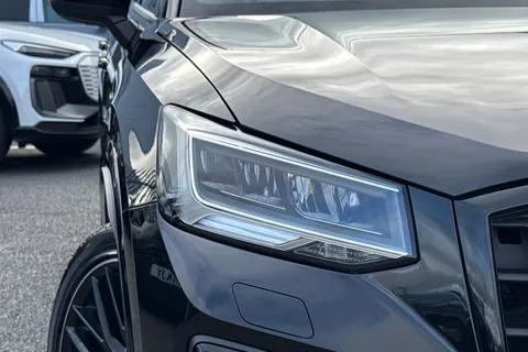 PX75WKF Audi Q2 Black Edition 35 TFSI  150 PS S tronic Thumbnail #9