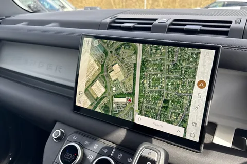 BM25JFU Land Rover Defender 90 3.0 D250 MHEV X-Dynamic SE Hard Top SUV 3dr Diesel Auto 4WD SWB Euro 6 (s/s) (250 ps) Thumbnail #12